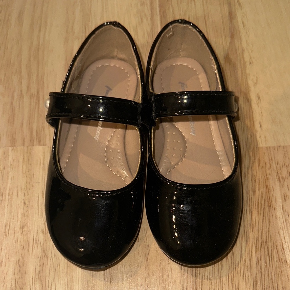 Classic Black Patent Mary Jane Kids Shoes